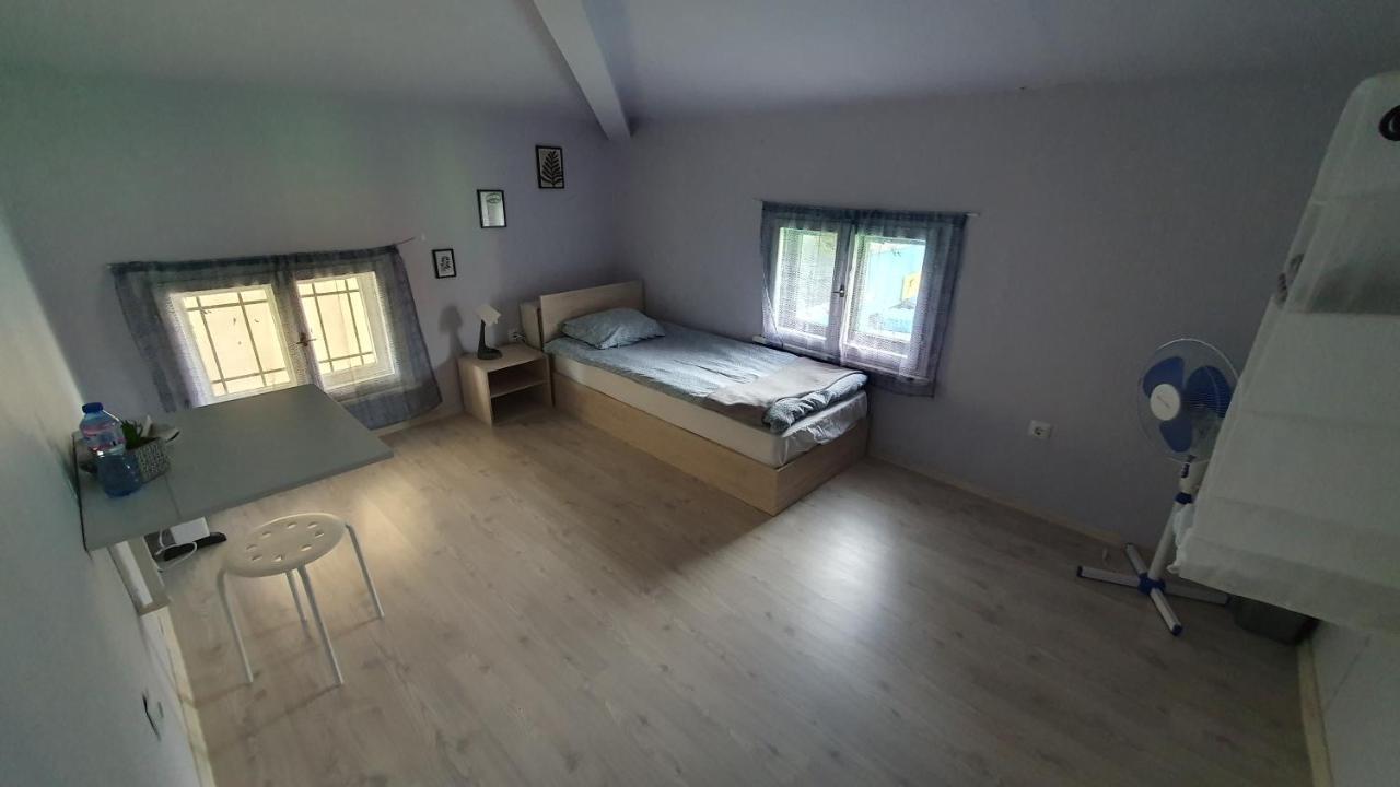 Стаи За Гости Sun House Apartment Varna Exterior foto