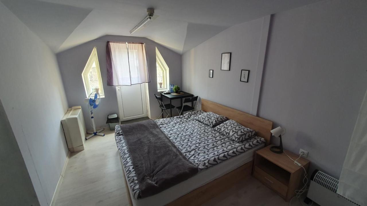 Стаи За Гости Sun House Apartment Varna Exterior foto