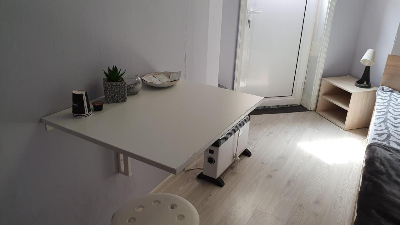 Стаи За Гости Sun House Apartment Varna Exterior foto
