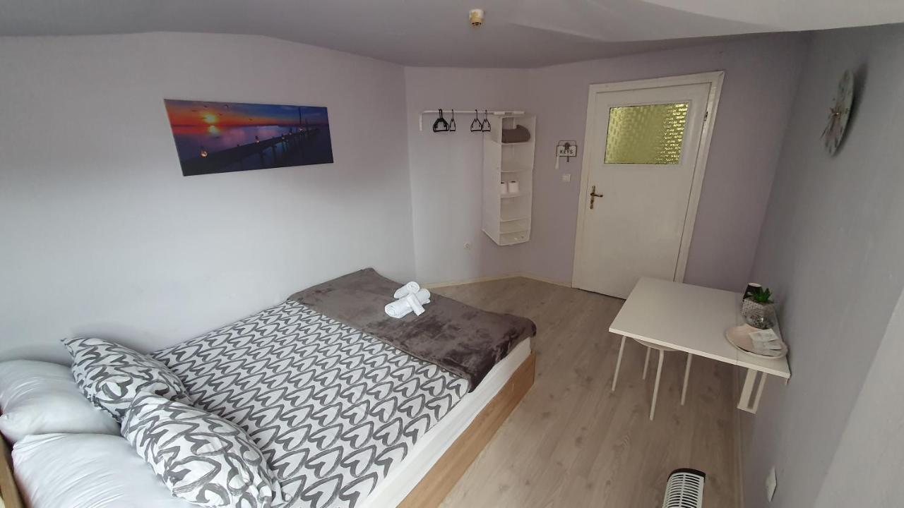 Стаи За Гости Sun House Apartment Varna Exterior foto