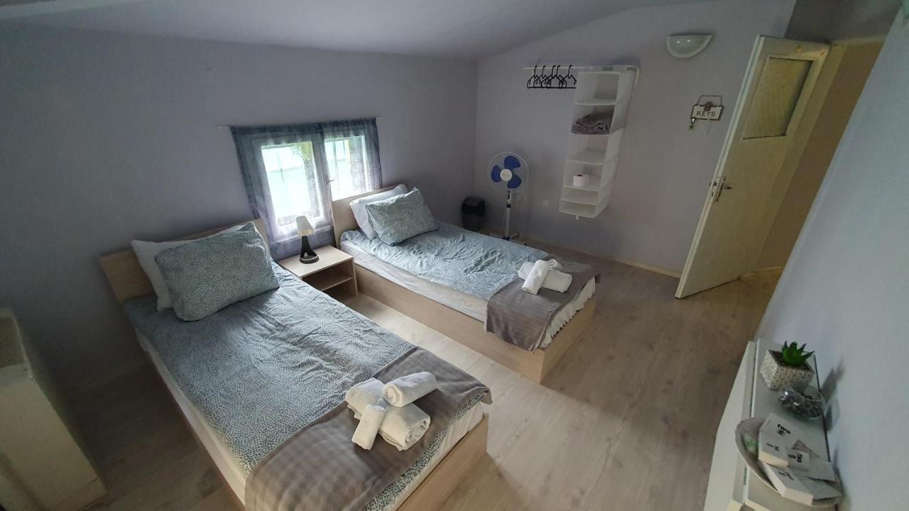 Стаи За Гости Sun House Apartment Varna Exterior foto